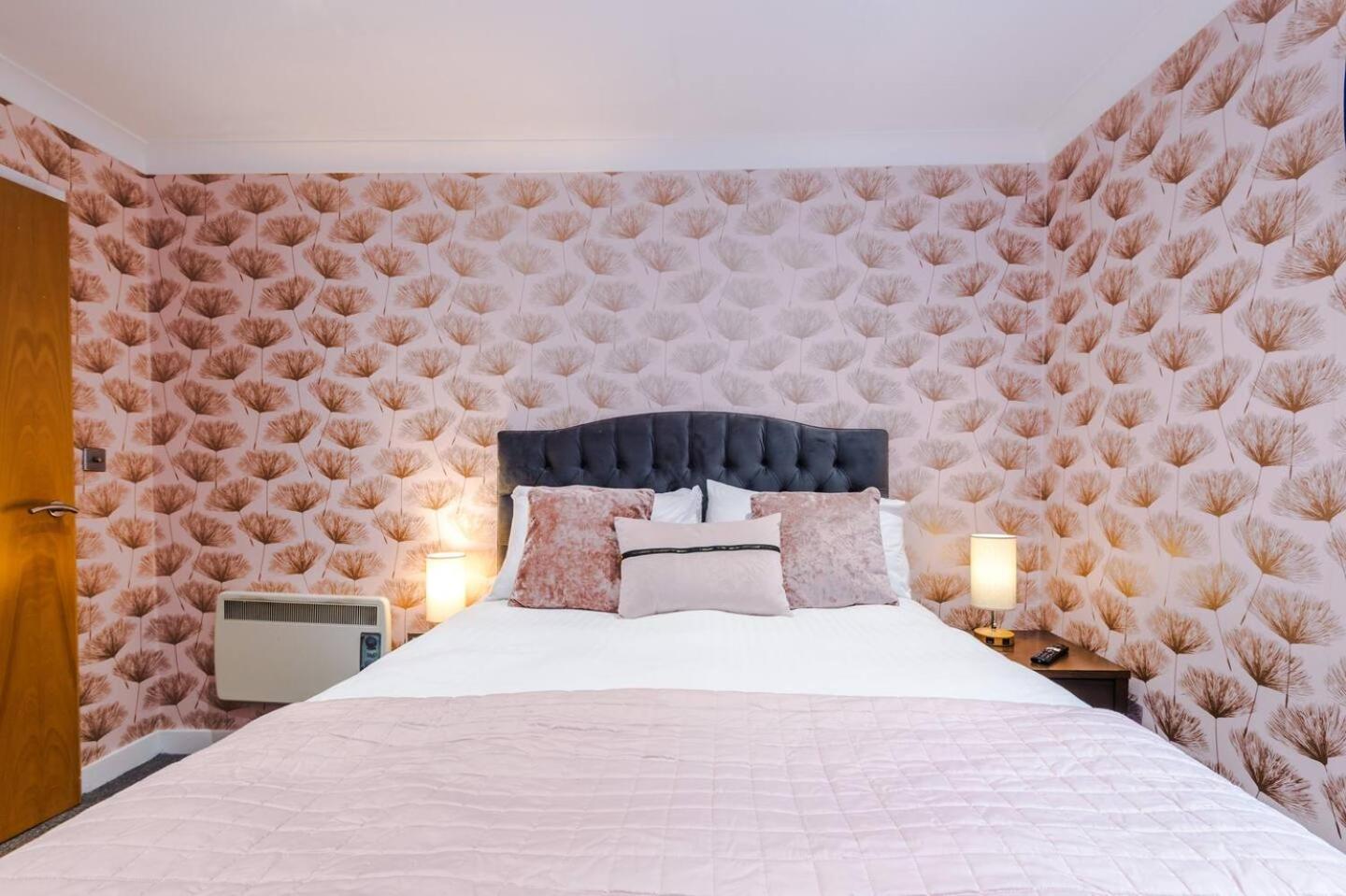 Casa vacanze Cosy Flat, Ultimate Comfort & Sleep!